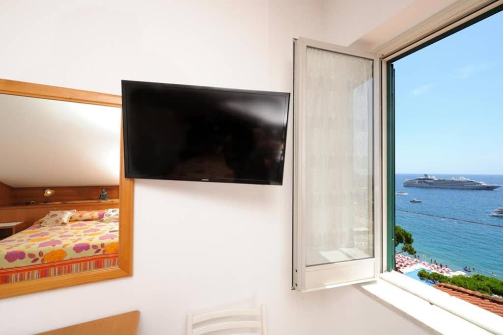 Mamma Rosanna - Apartment In Amalfi With Terrace المظهر الخارجي الصورة