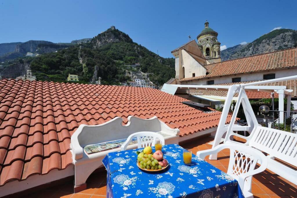 Mamma Rosanna - Apartment In Amalfi With Terrace المظهر الخارجي الصورة