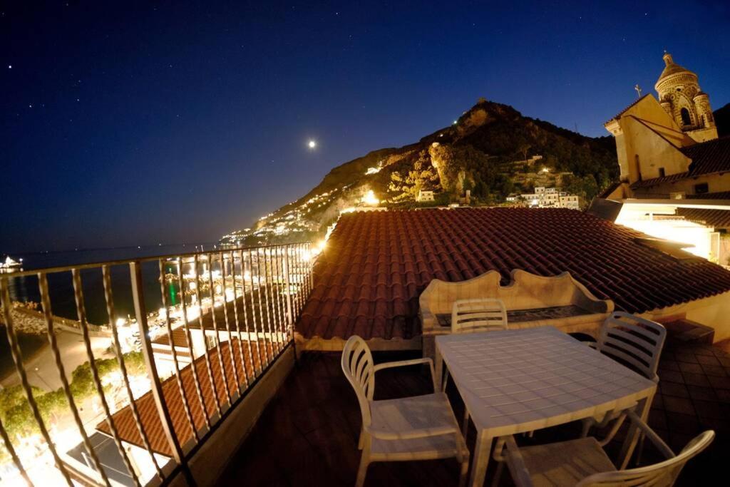 Mamma Rosanna - Apartment In Amalfi With Terrace المظهر الخارجي الصورة