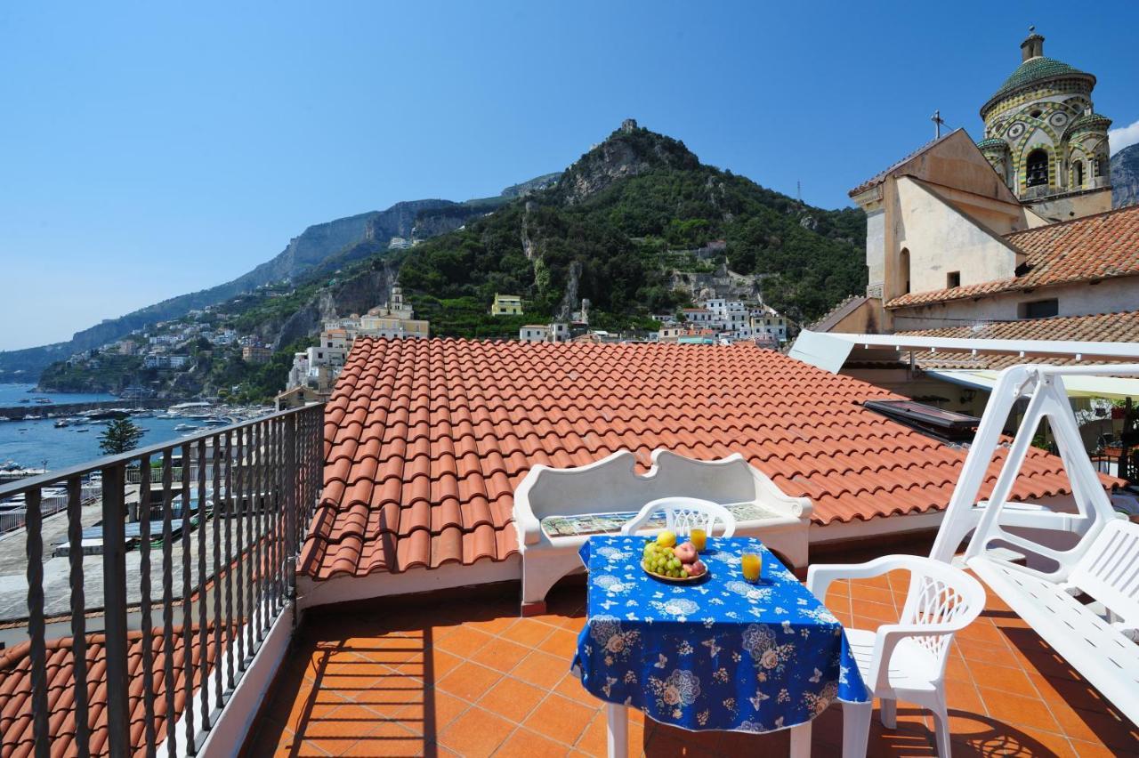 Mamma Rosanna - Apartment In Amalfi With Terrace المظهر الخارجي الصورة